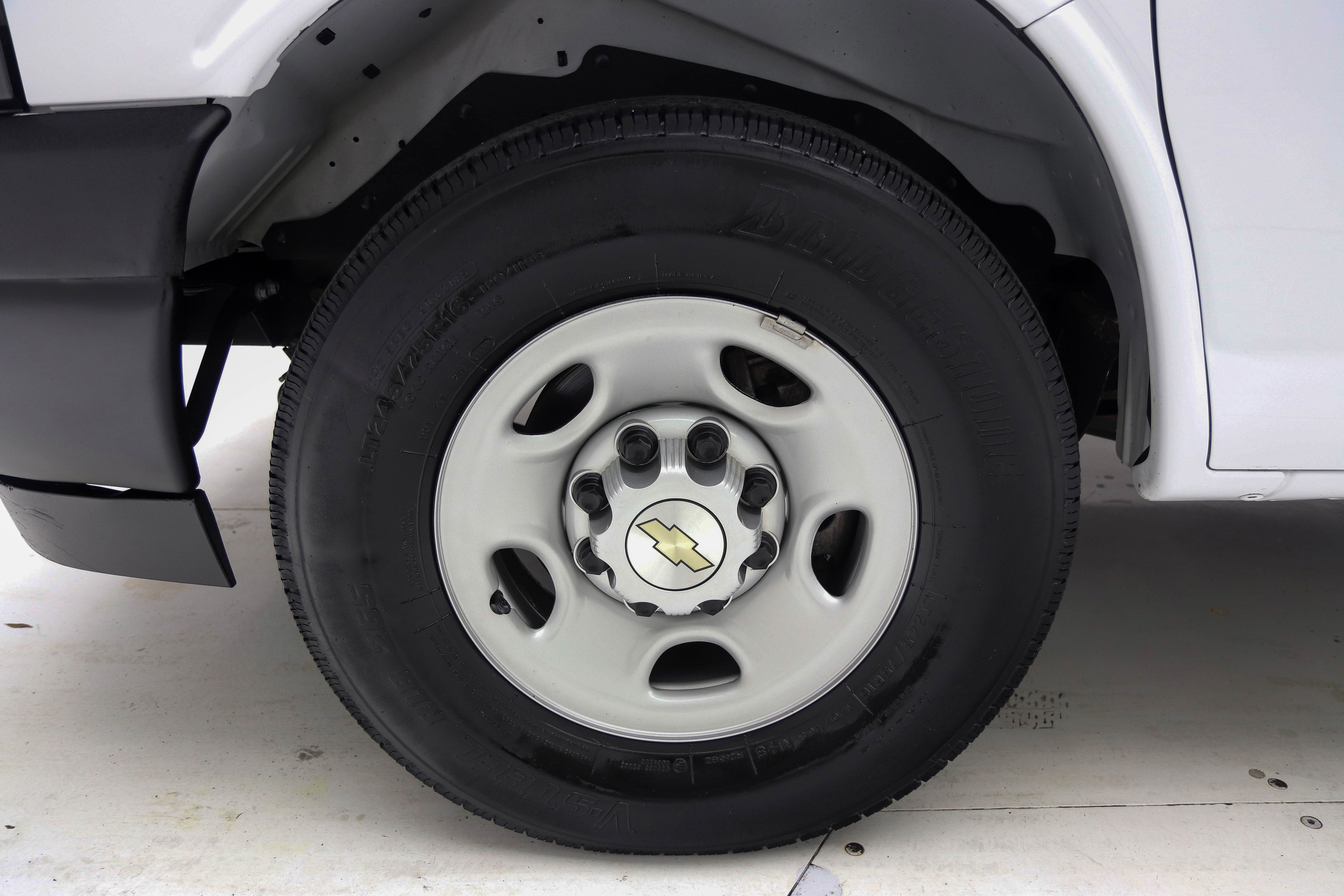 Used 2023 Chevrolet Express 3500 LS RWD image 25