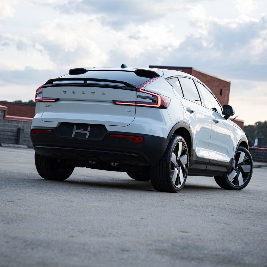 Certified 2023 Volvo C40 P8 Recharge Plus w/ Climate Package AWD/4WD image 6