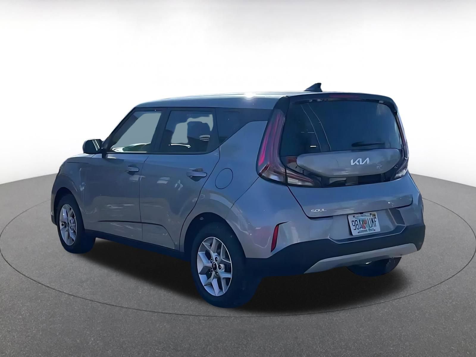 Used 2025 Kia Soul LX w/ LX Technology Package image 11