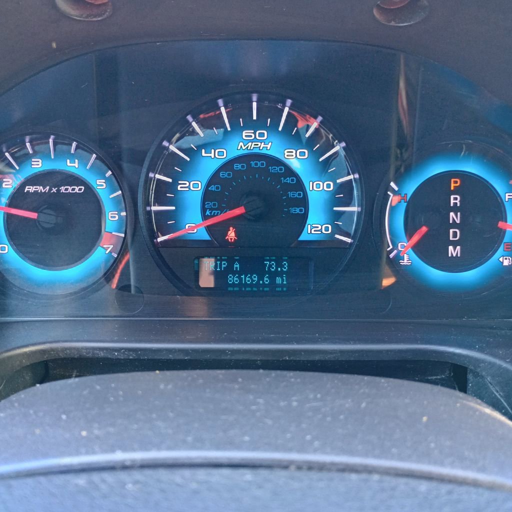 Used 2011 Ford Fusion SEL w/ 302A Rapid Spec Order Code image 10