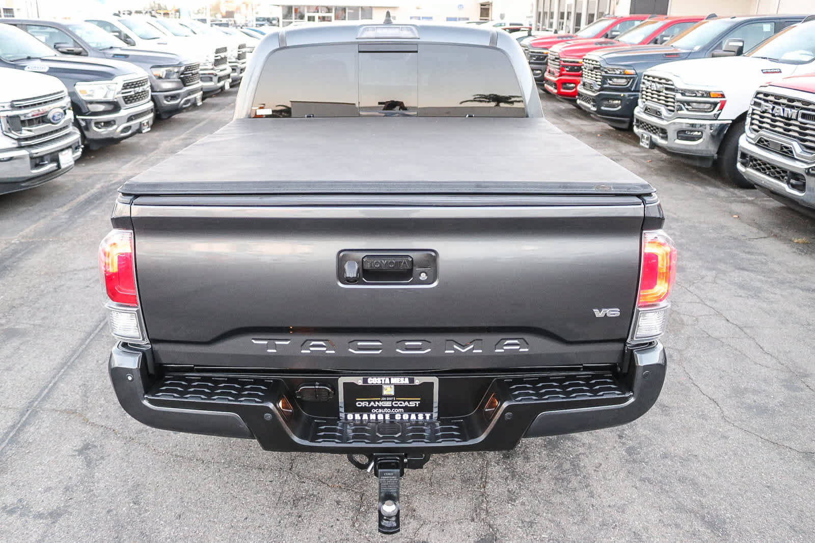 Used 2020 Toyota Tacoma TRD Off-Road w/ Technology Package AWD/4WD image 25