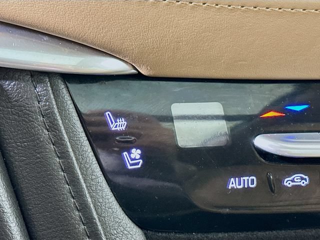 Used 2018 Cadillac XT5 Platinum w/ Driver Assist Package AWD/4WD image 20