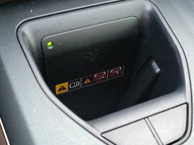 Used 2023 Toyota Crown Limited image 22