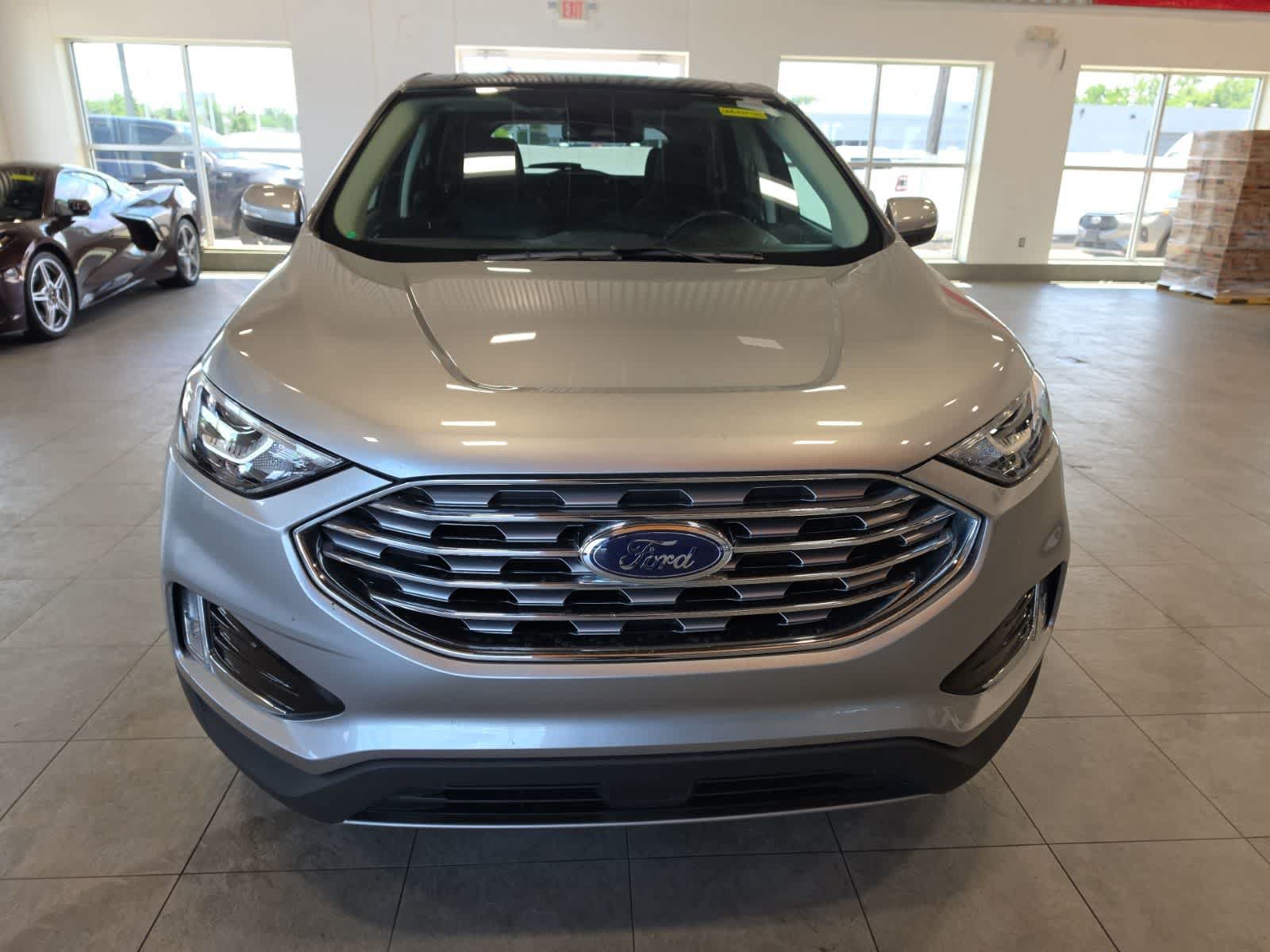 Used 2020 Ford Edge SEL w/ Convenience Package AWD/4WD image 3