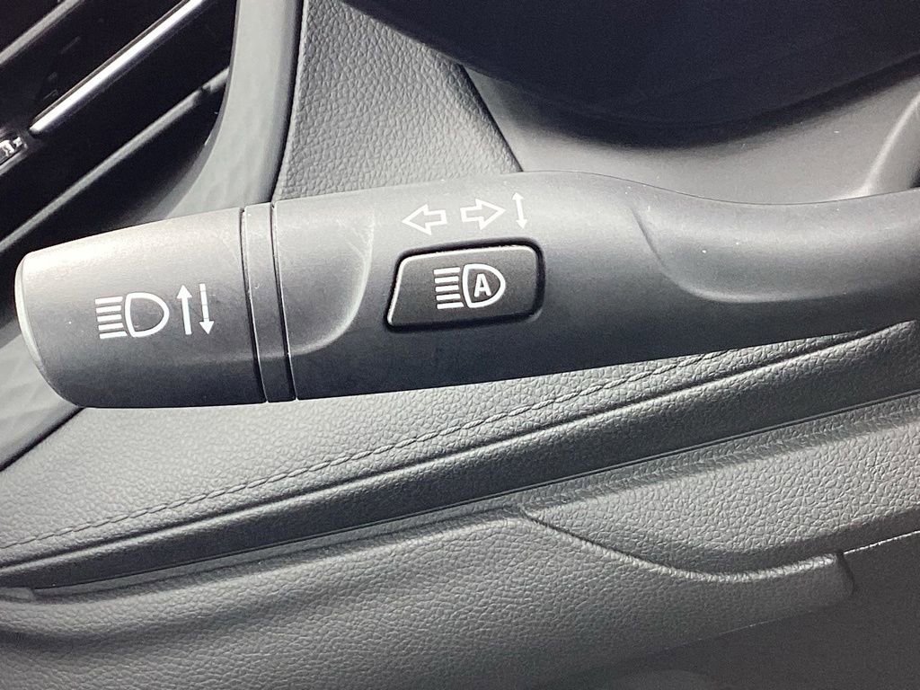 Used 2025 Buick Encore GX Preferred AWD/4WD image 26