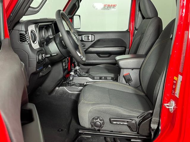 Used 2024 Jeep Wrangler Unlimited Sahara image 21