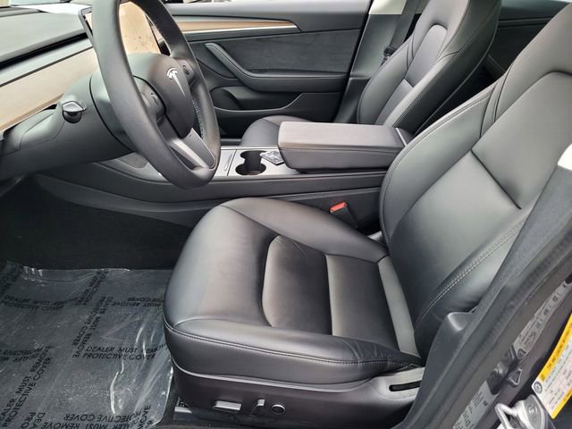 Used 2021 Tesla Model 3 Standard Range Plus image 17