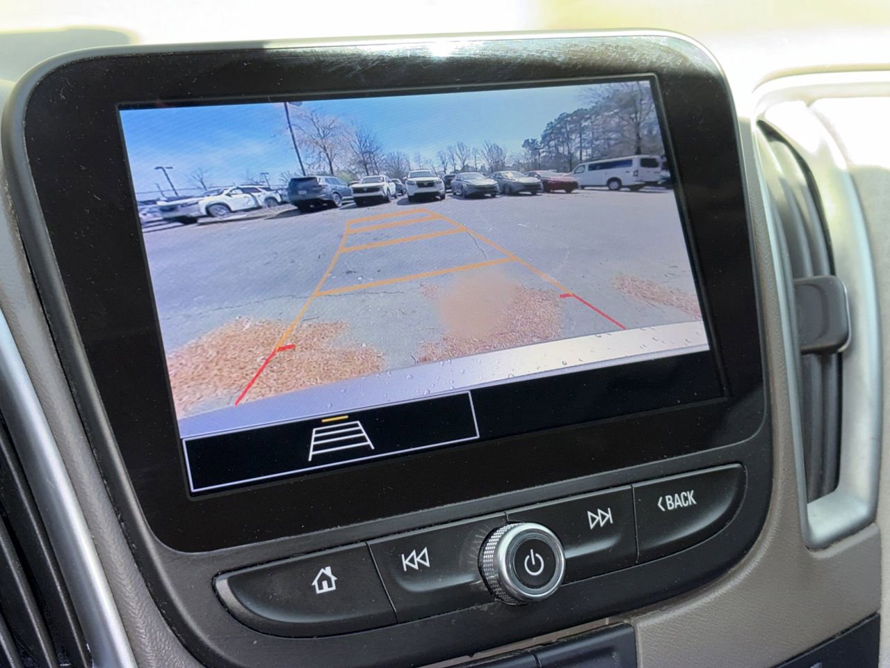 Used 2025 Chevrolet Malibu LS FWD image 15