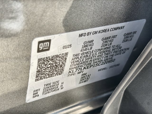 Used 2025 Chevrolet Trax ACTIV w/ Sunroof Package FWD image 32