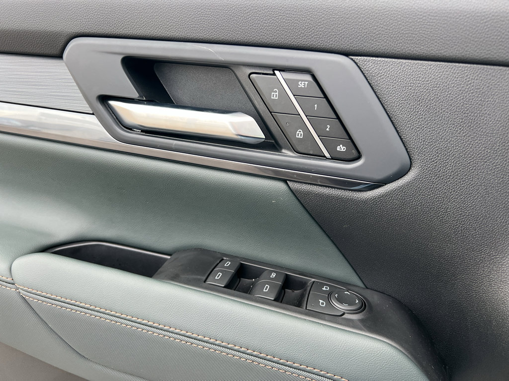 New 2026 GMC Terrain AT4 w/ Convenience Package III image 19