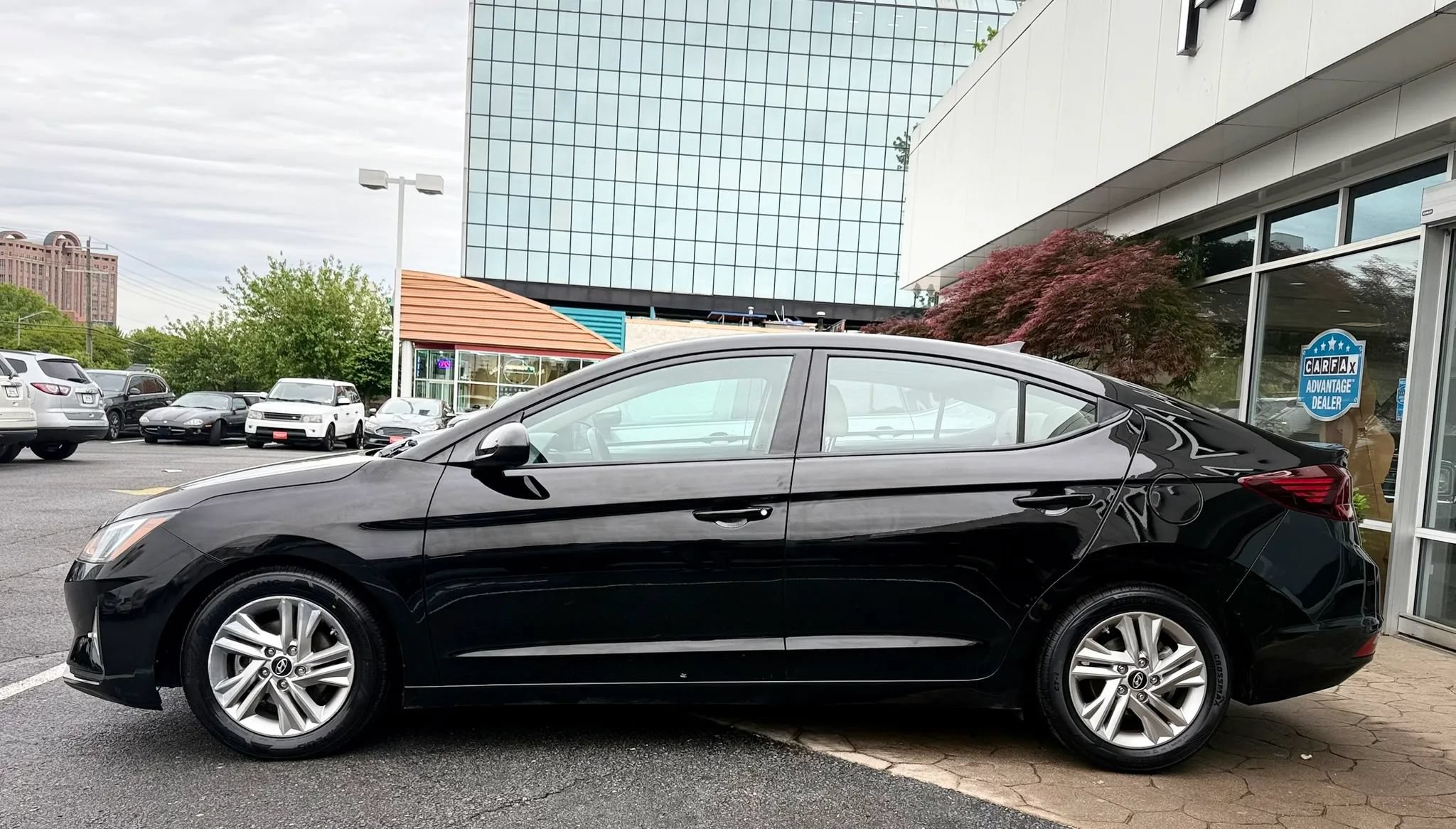 Used 2019 Hyundai Elantra SEL FWD image 4