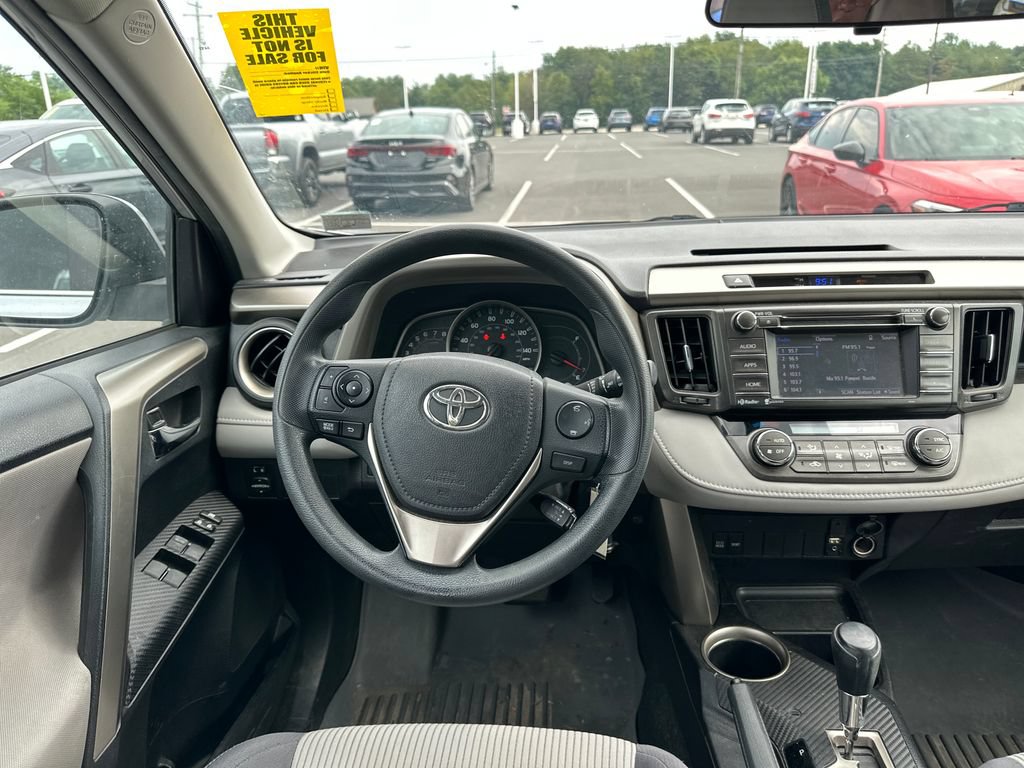 Used 2014 Toyota RAV4 XLE AWD/4WD image 12