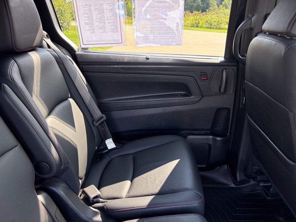Used 2023 Honda Odyssey Sport image 38