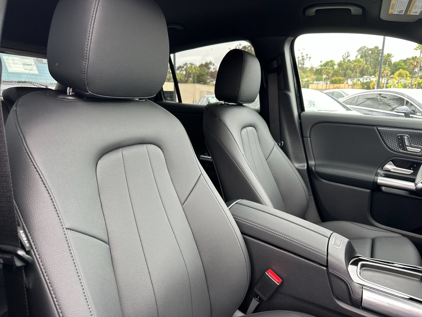 Used 2025 Mercedes-Benz GLA 250 image 17