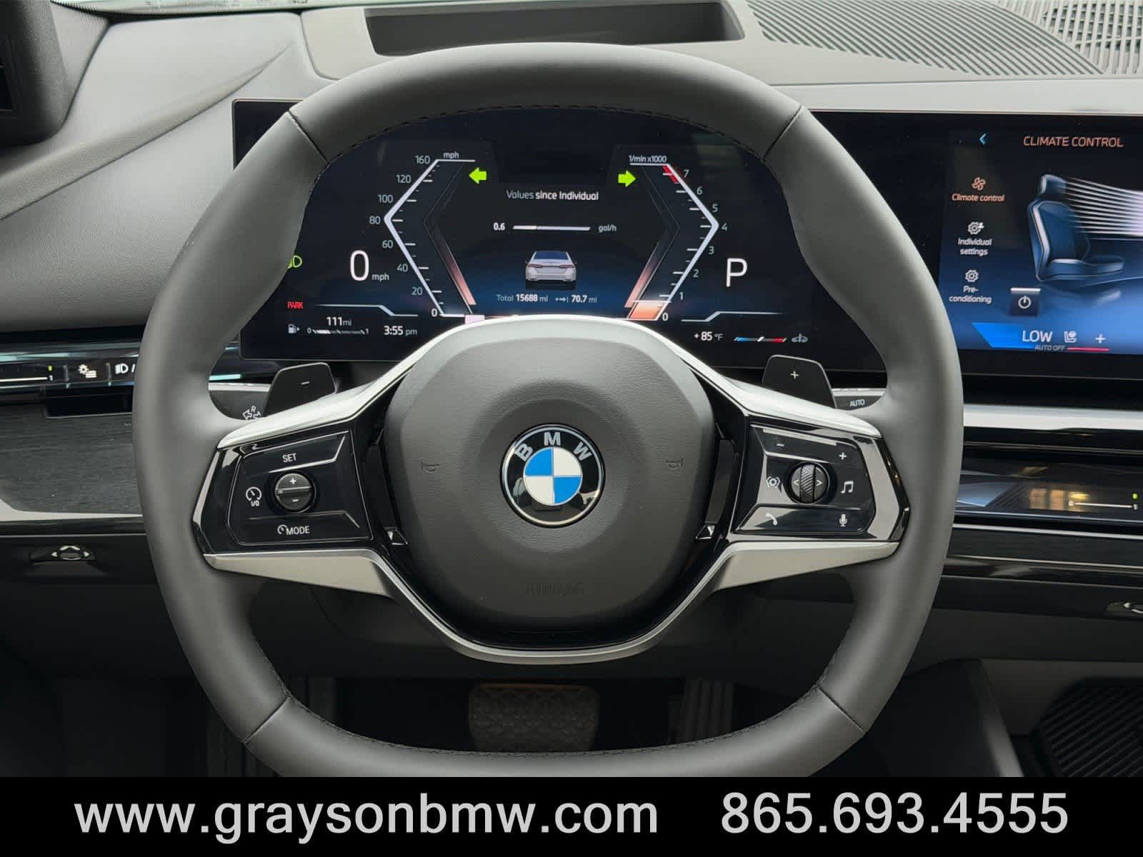 Used 2026 BMW 540i xDrive AWD/4WD image 23