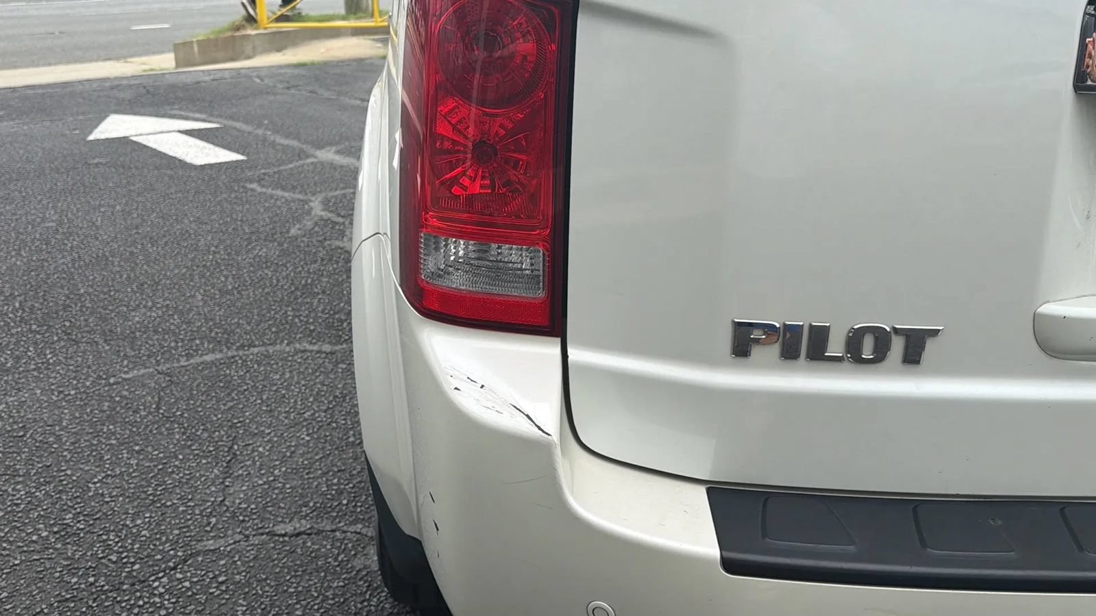 Used 2011 Honda Pilot Touring image 5