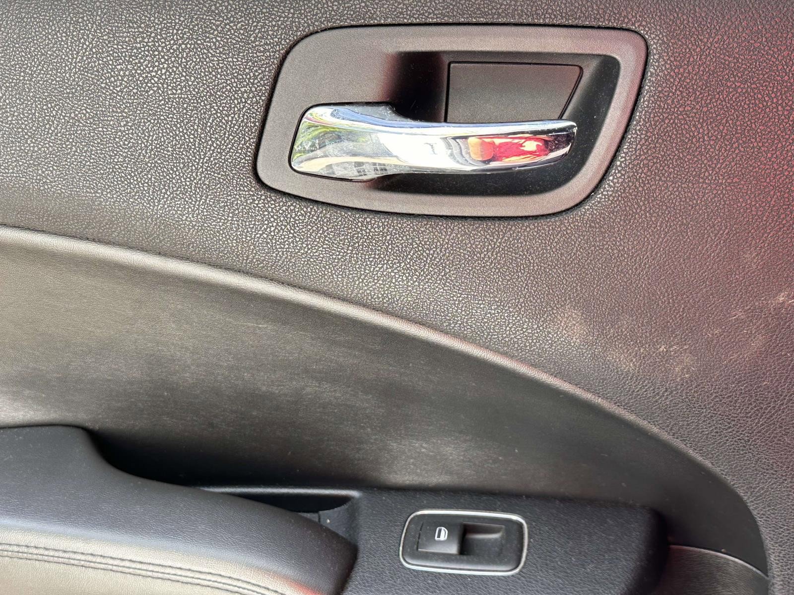 Used 2011 Dodge Charger SE RWD image 18