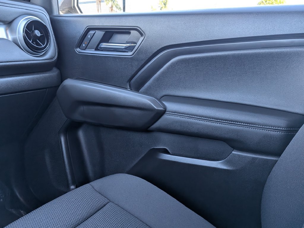 Used 2023 Chevrolet Colorado LT RWD image 16