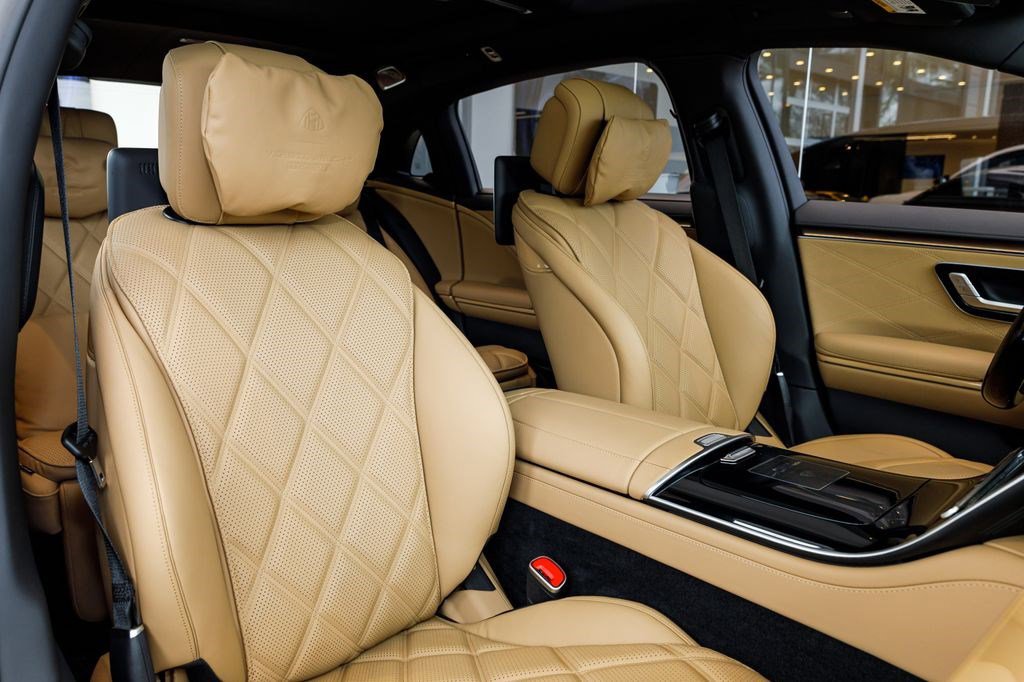 Used 2023 Mercedes-Benz Maybach S 680 4MATIC image 11