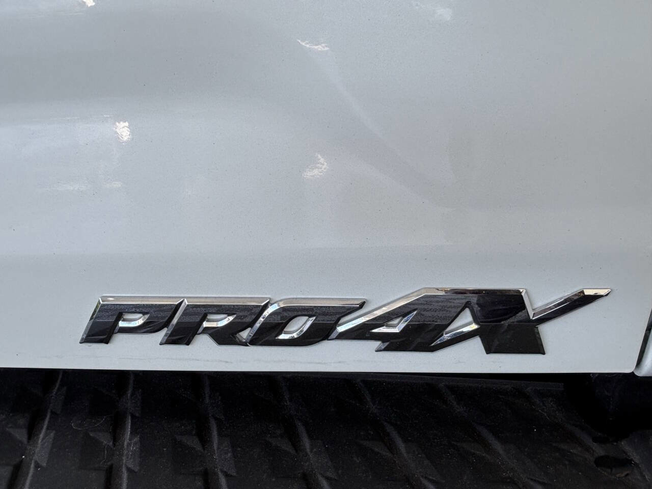 Used 2016 Nissan Titan PRO-4X AWD/4WD image 11