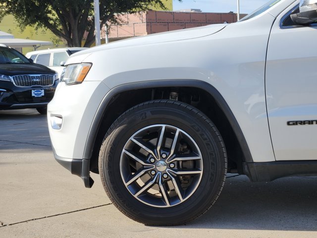 Used 2017 Jeep Grand Cherokee Limited image 10