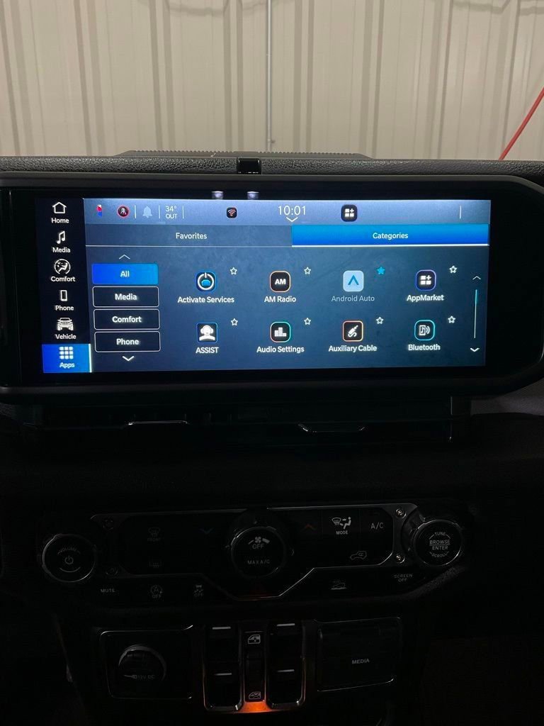 Used 2024 Jeep Gladiator Sport AWD/4WD image 21