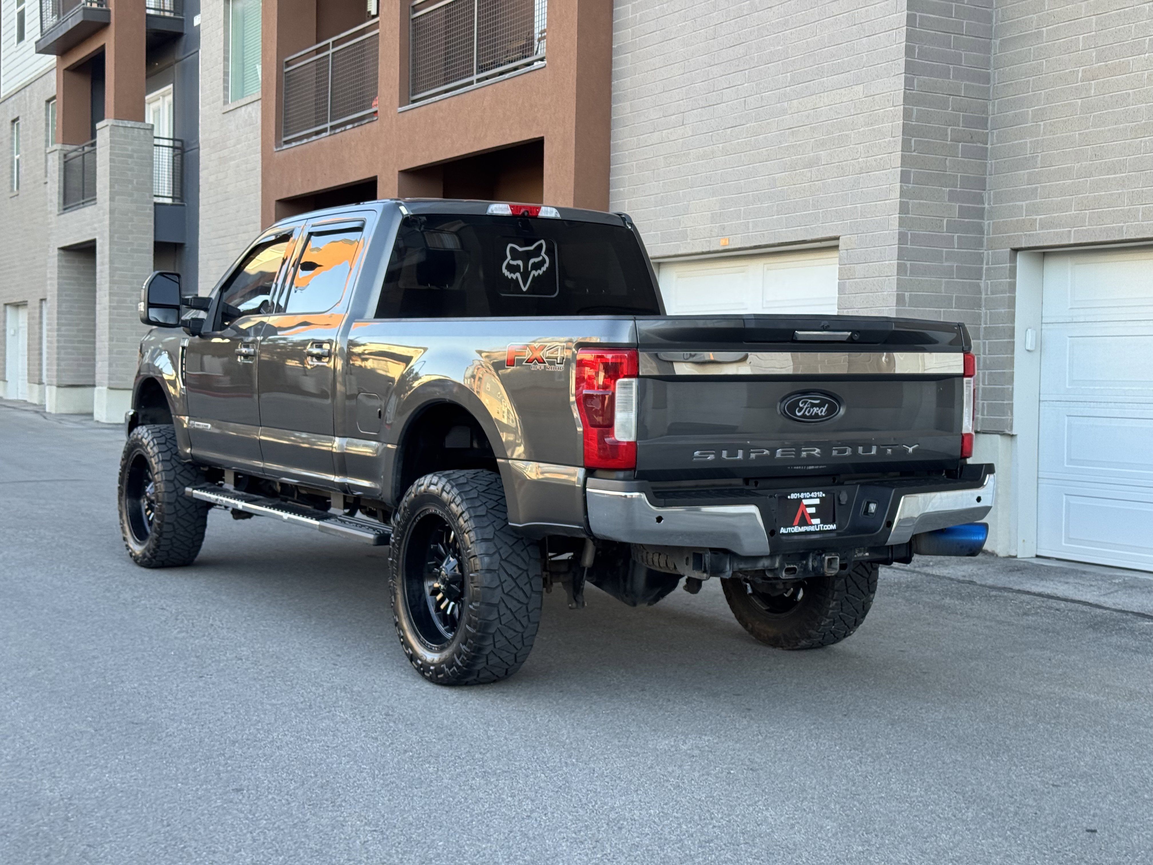 Used 2017 Ford F350 Lariat w/ Lariat Value Package image 3