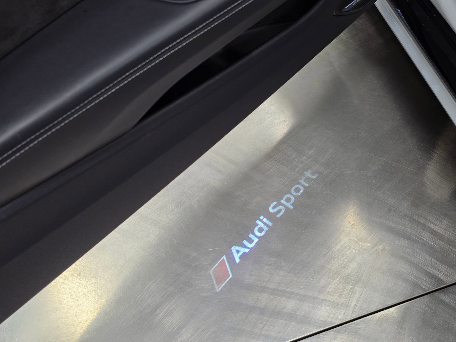 Used 2018 Audi RS 5 image 17