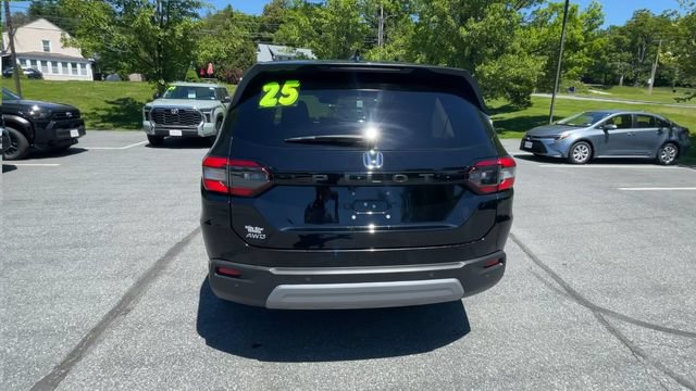 Used 2025 Honda Pilot EX-L image 7