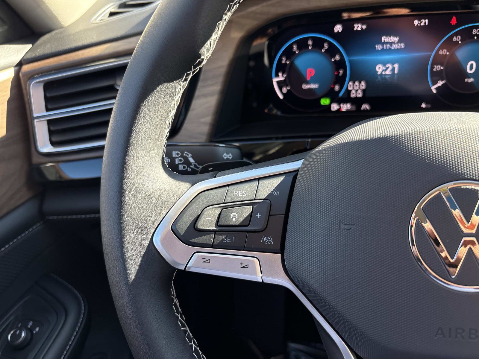 New 2026 Volkswagen Atlas SE image 20