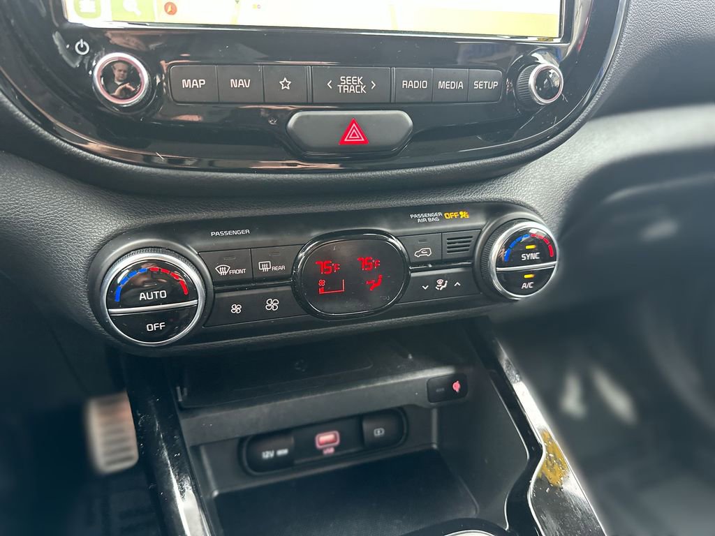 Used 2021 Kia Soul Turbo FWD image 18