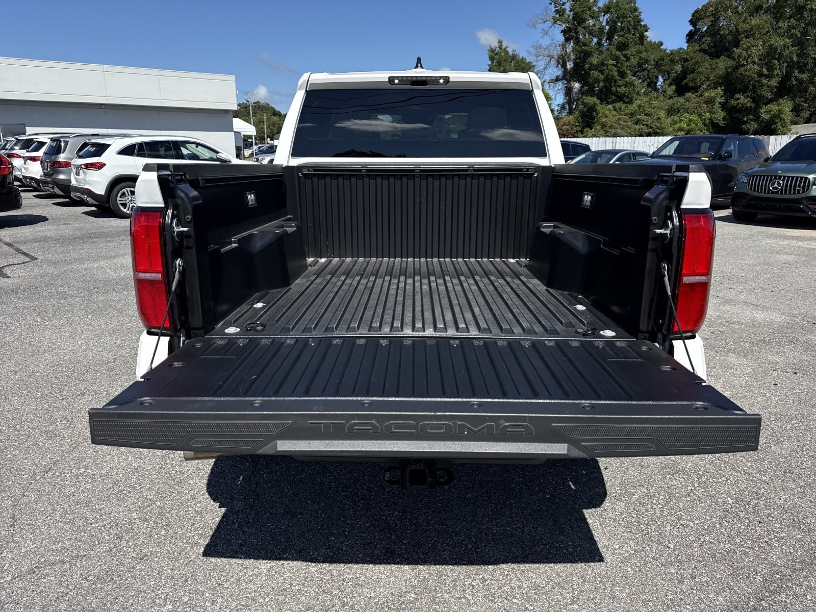 Used 2025 Toyota Tacoma TRD Off-Road AWD/4WD image 29