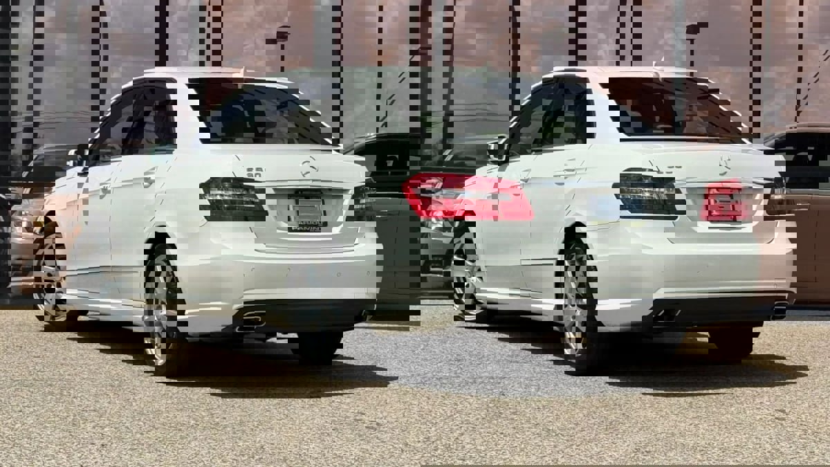 Used 2011 Mercedes-Benz E 350 Sport image 9