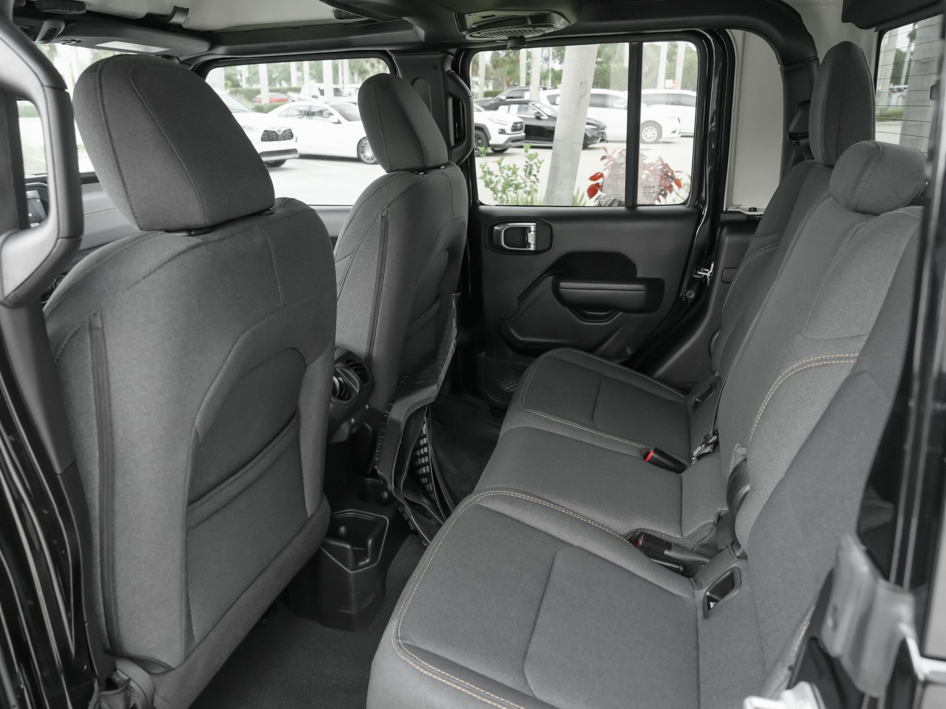 Used 2024 Jeep Gladiator Sport AWD/4WD image 33