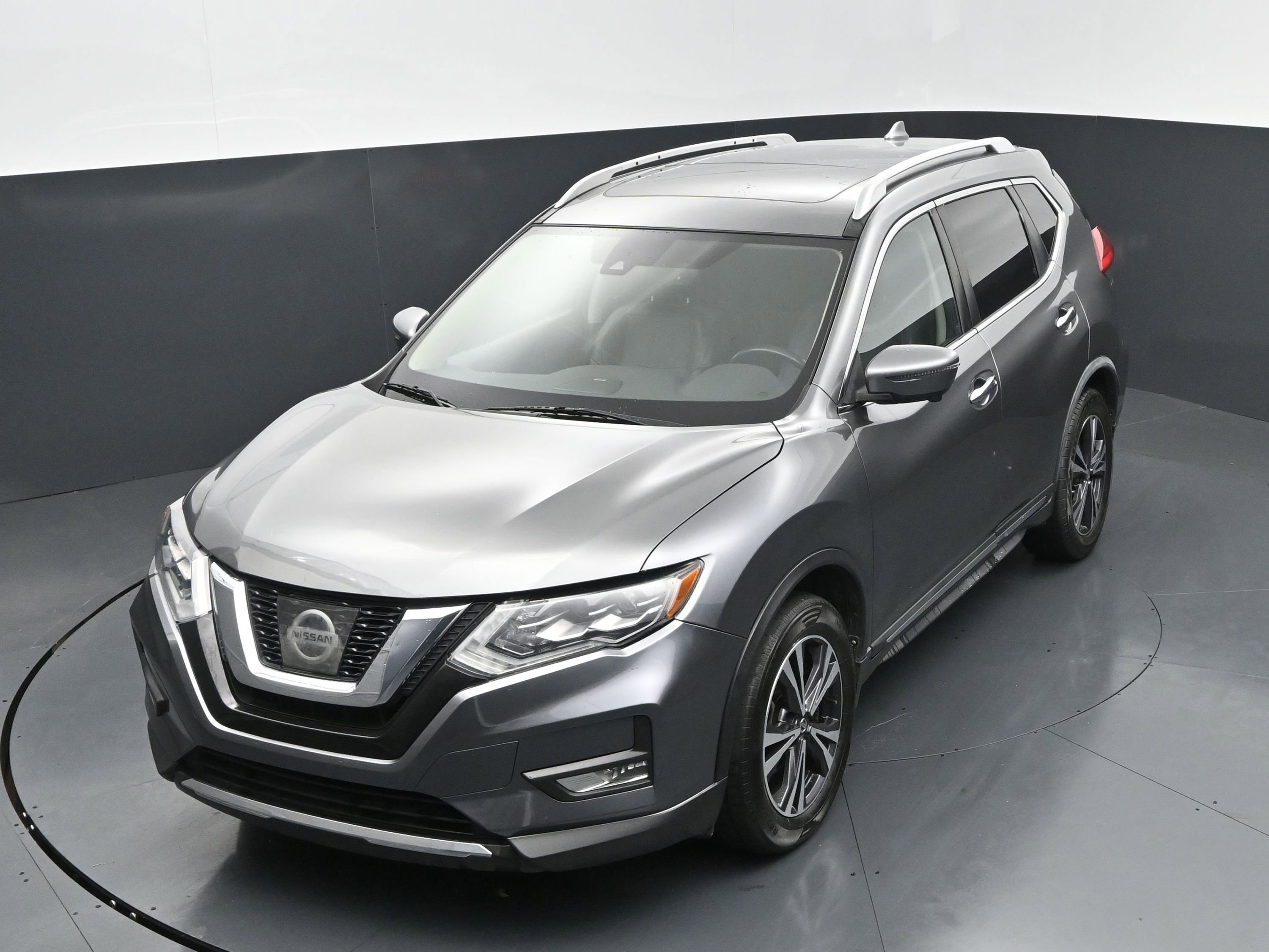 Used 2017 Nissan Rogue SL w/ SL Premium Package FWD image 28