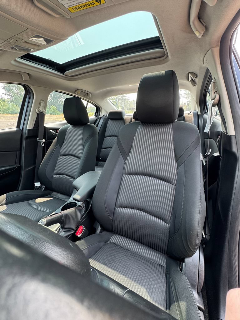 Used 2016 MAZDA MAZDA3 i Touring FWD image 30