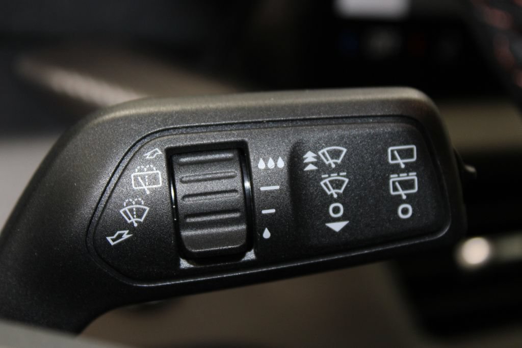 New 2026 Ford Explorer Active RWD image 46
