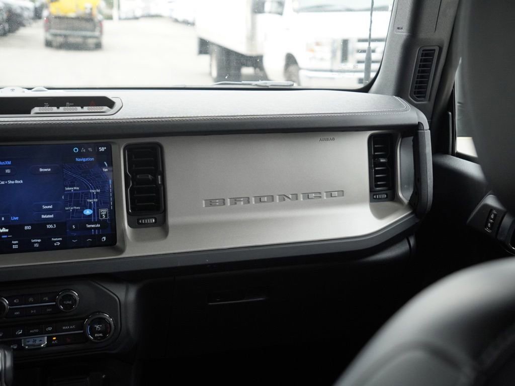 Used 2025 Ford Bronco Outer Banks AWD/4WD image 24