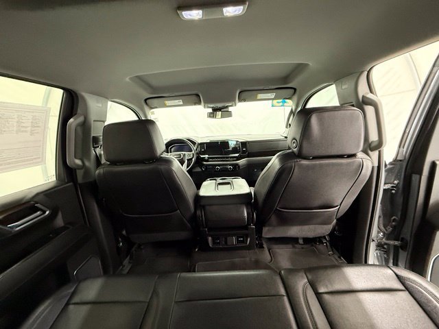 Used 2025 GMC Sierra 1500 SLT AWD/4WD image 30