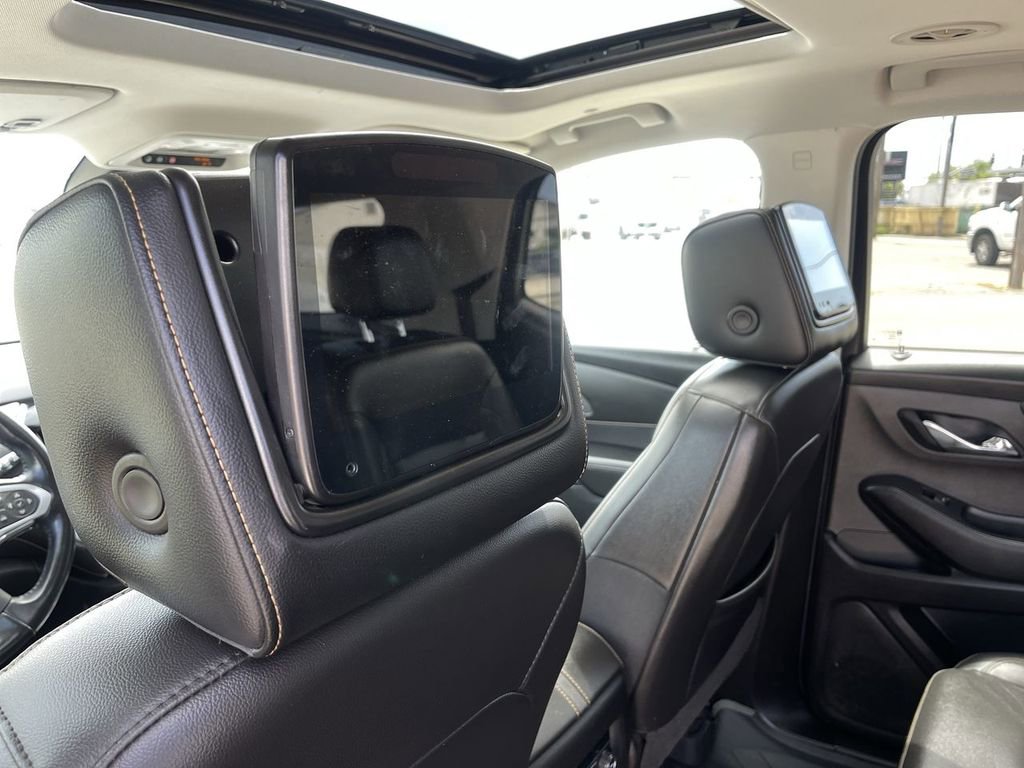 Used 2021 Chevrolet Traverse Premier w/ Redline Edition AWD/4WD image 37