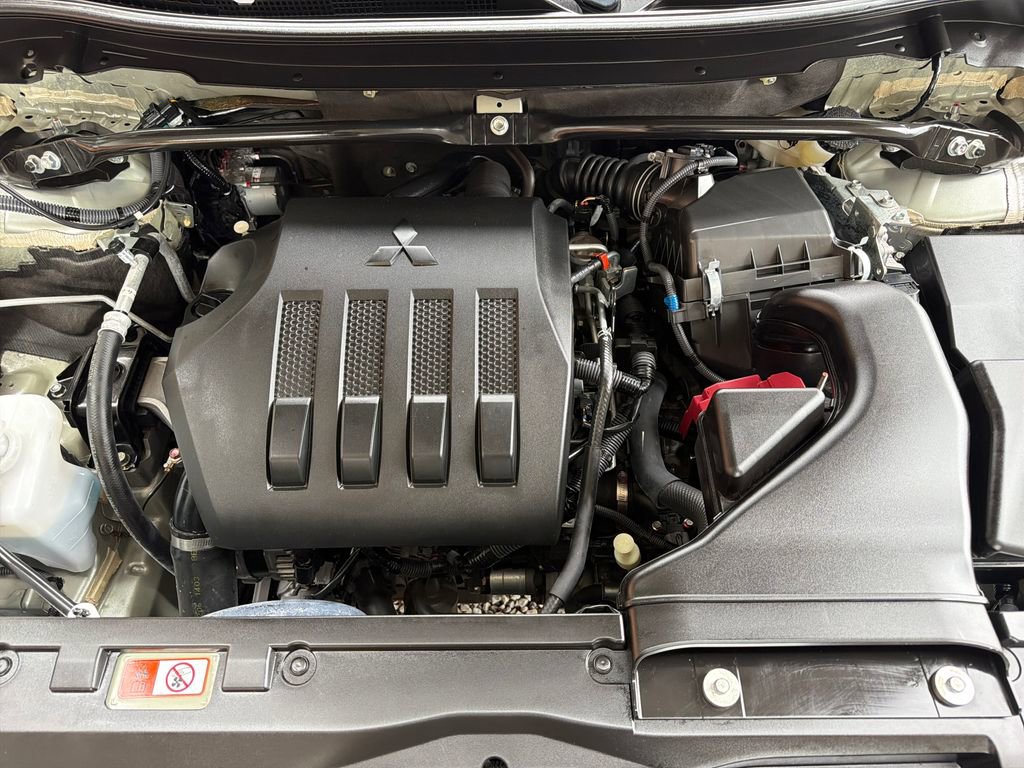 Used 2024 Mitsubishi Eclipse Cross LE image 37