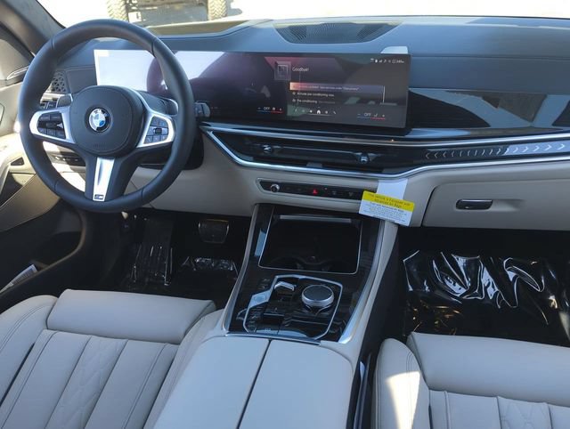 Used 2026 BMW X5 xDrive40i w/ M Sport Package AWD/4WD image 14