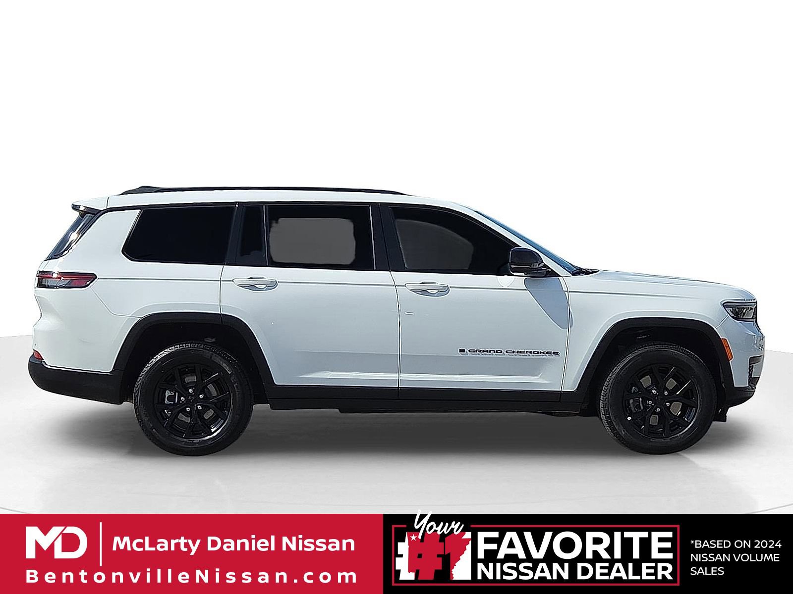 Used 2025 Jeep Grand Cherokee L Altitude AWD/4WD image 6
