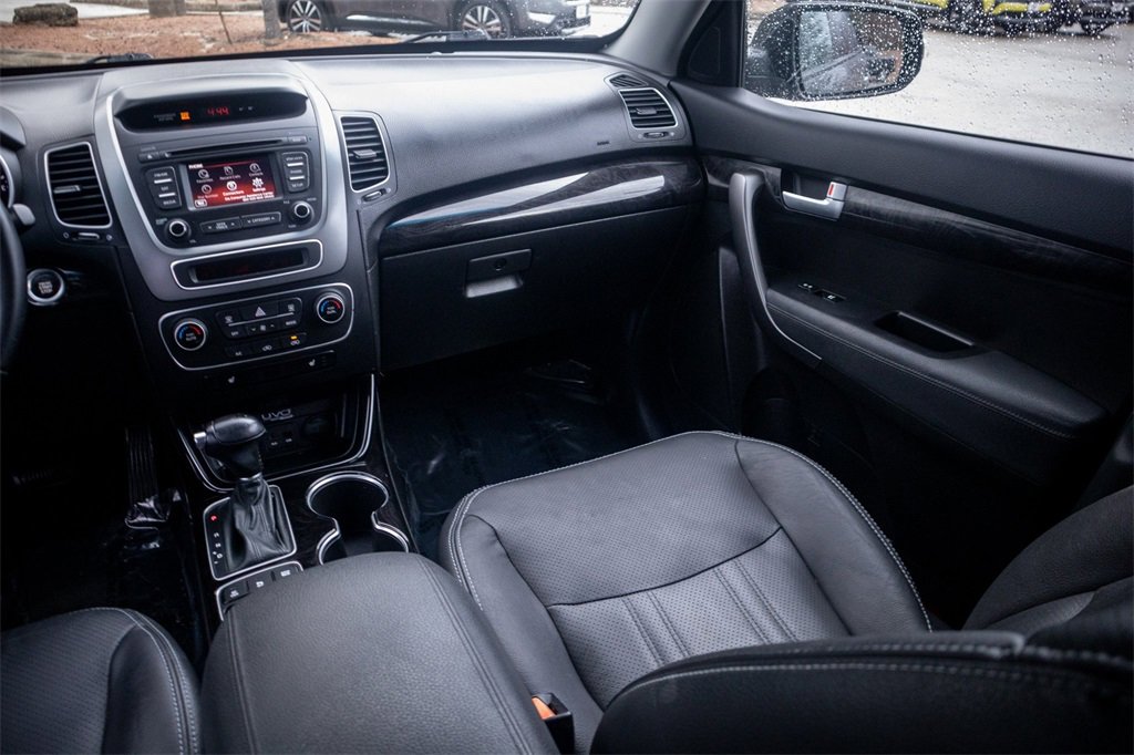 Used 2015 Kia Sorento EX image 22