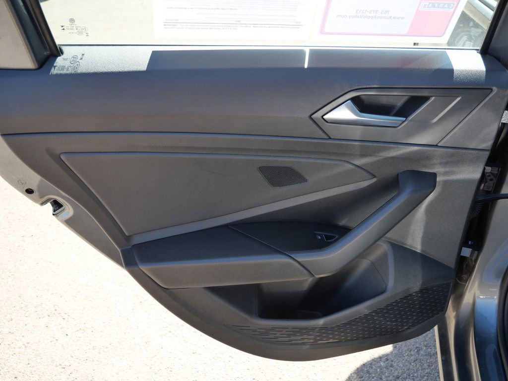 Used 2025 Volkswagen Jetta Sport image 24