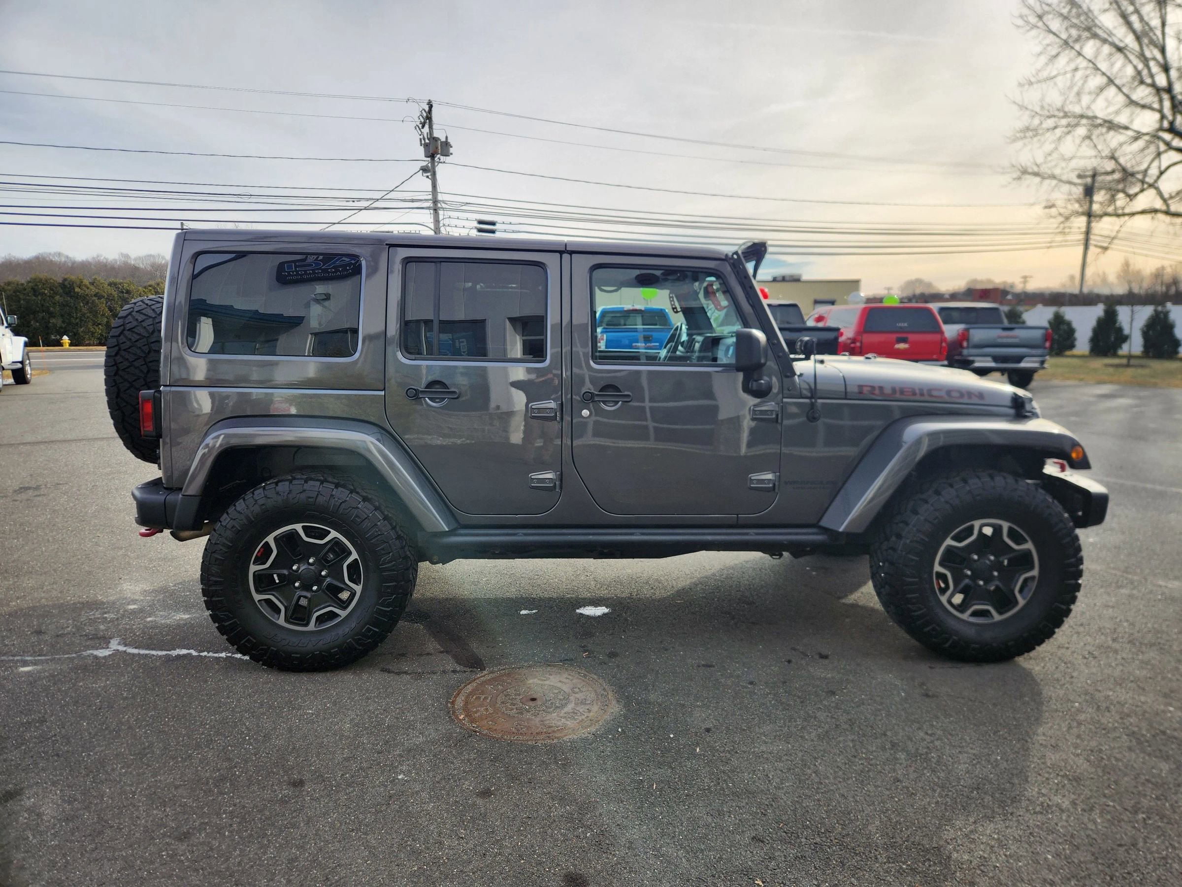 Used 2016 Jeep Wrangler Unlimited Rubicon image 18