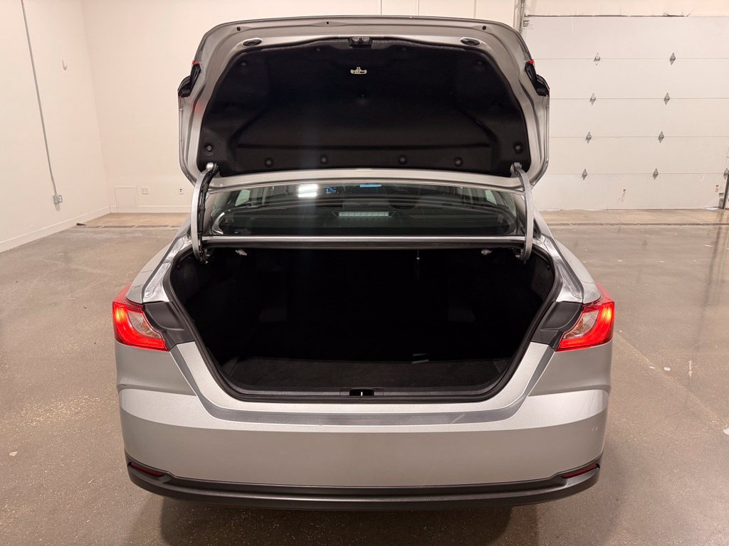Used 2025 Toyota Camry LE FWD image 9