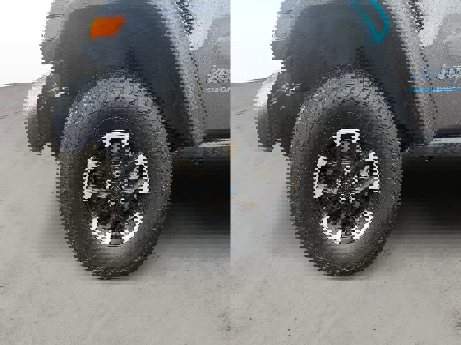 Used 2024 Jeep Wrangler Unlimited Rubicon 4xe w/ Safety Group image 9