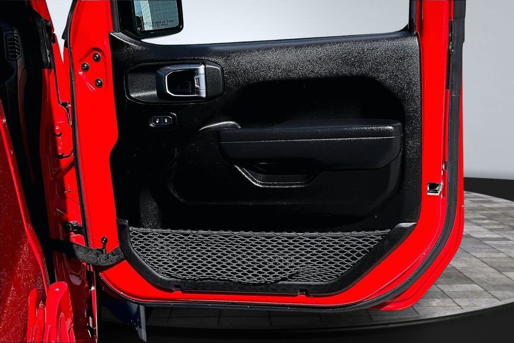 Used 2023 Jeep Wrangler Unlimited w/ 8.4" Radio Group image 15