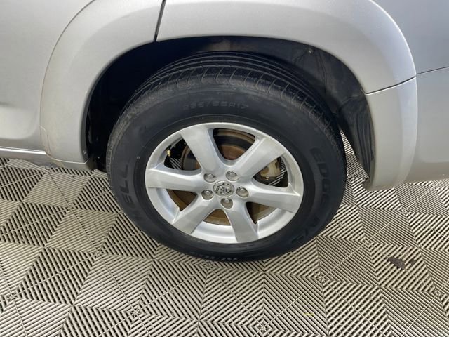 Used 2007 Toyota RAV4 Limited FWD image 18